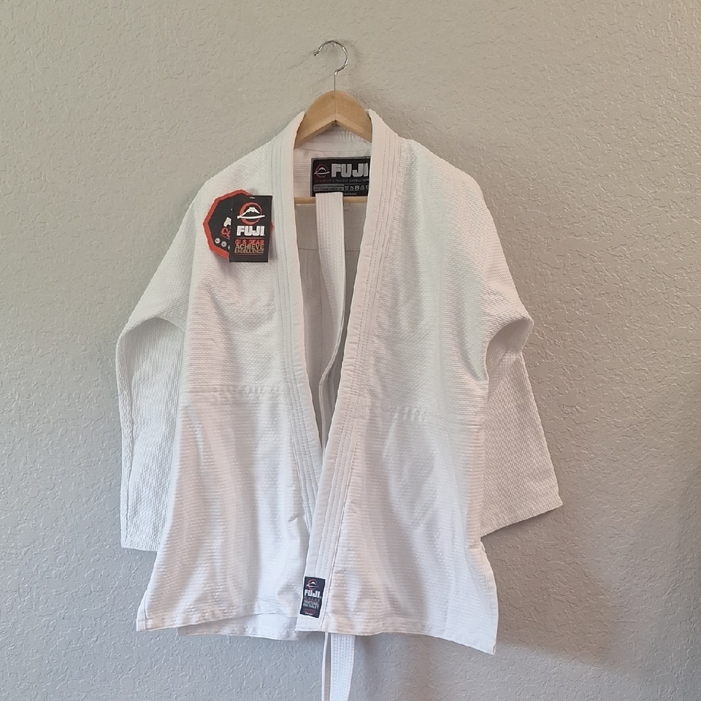 FUJI KIMONO. SIZE 3  NWT